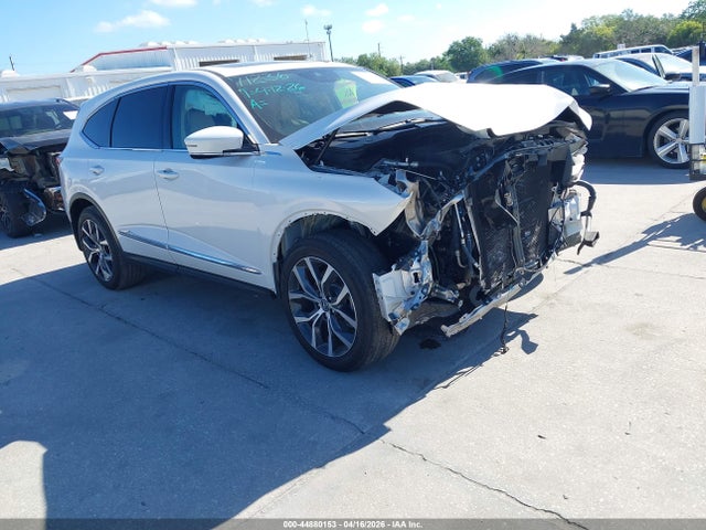 Salvage Acura MDX Image