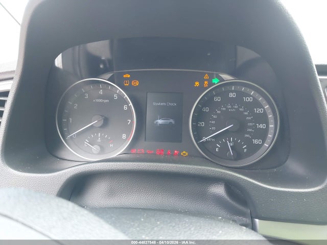 Hyundai ELANTRA Value Edition