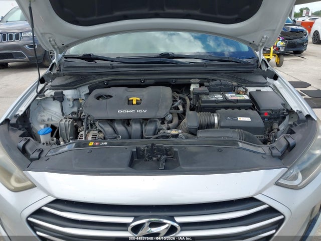 Hyundai ELANTRA Value Edition