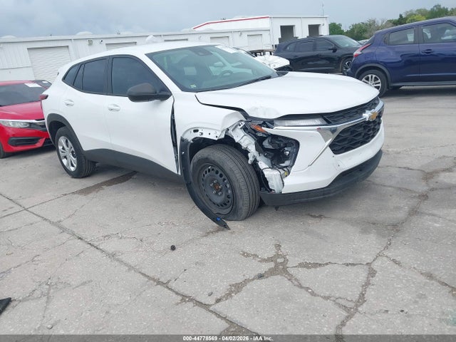 Salvage Chevrolet Trax Image