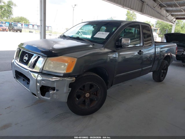 Nissan Titan Se