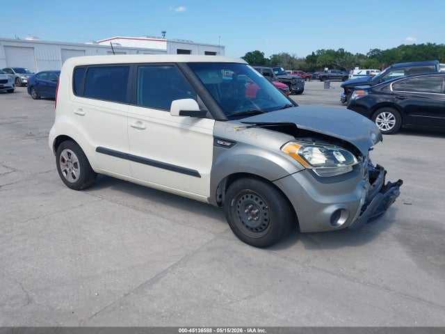 Salvage Kia Soul Image