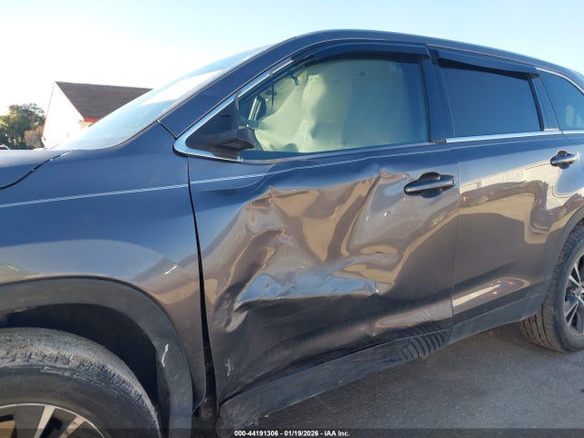 Toyota Highlander Le Plus