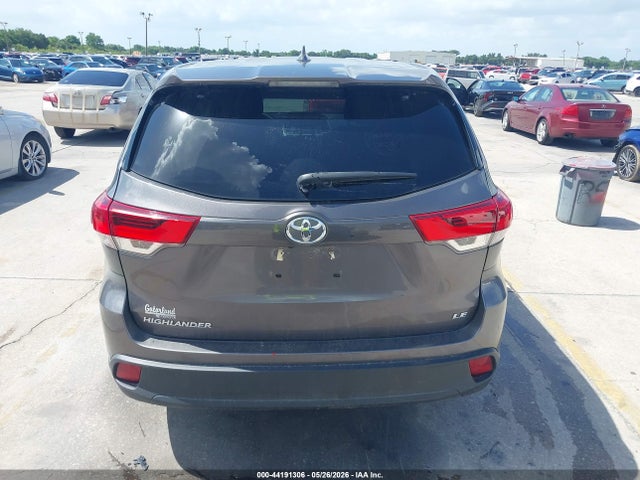 Toyota Highlander Le Plus