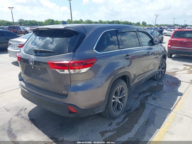 Toyota Highlander Le Plus