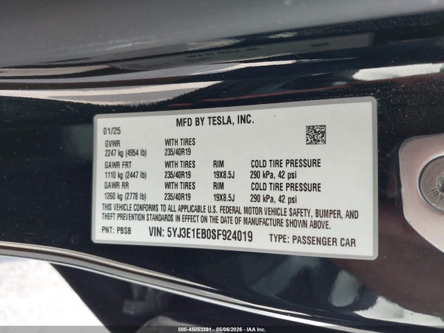 Tesla Model 3 Long Range All-wheel Drive