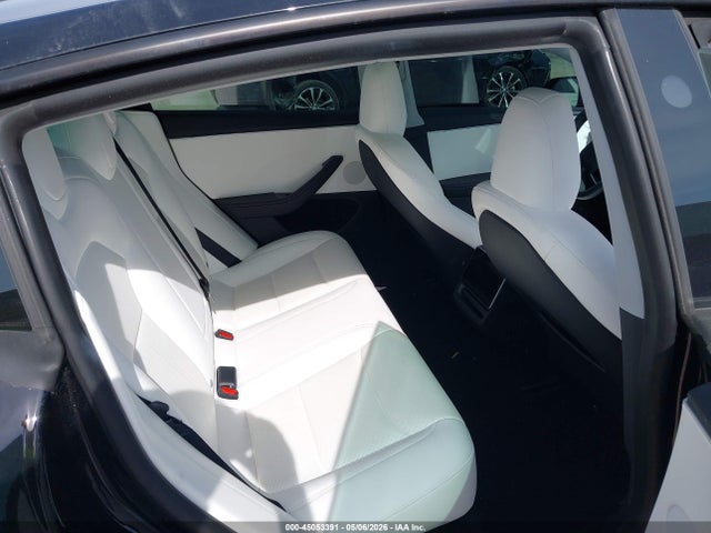 Tesla Model 3 Long Range All-wheel Drive