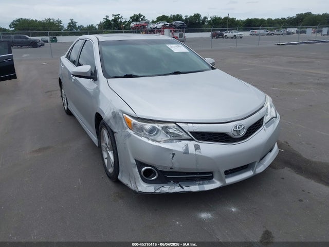 Salvage Toyota Camry Image