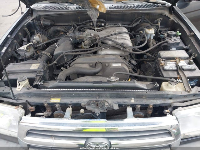 Toyota 4Runner Limited V6