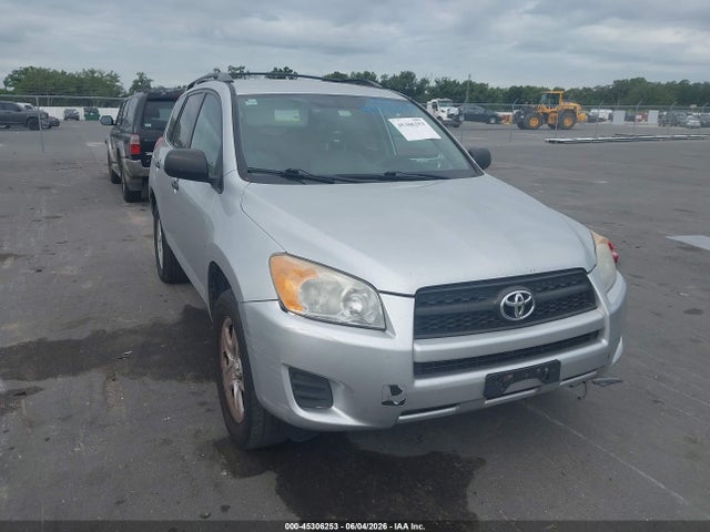 Salvage Toyota RAV4 Image