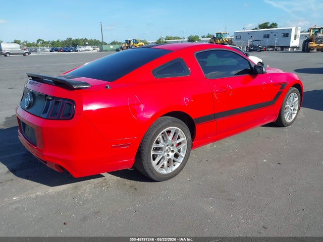 Ford Mustang V6