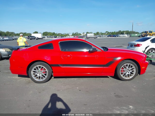 Ford Mustang V6