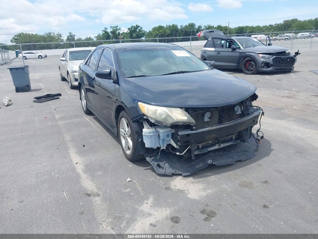 Salvage Toyota Camry Image