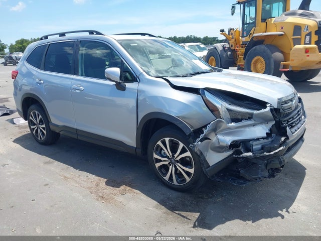 Salvage Subaru Forester Image