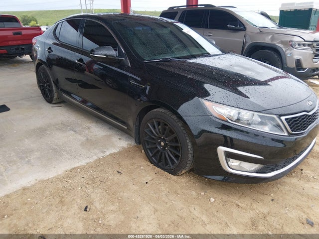 Salvage Kia Optima Image