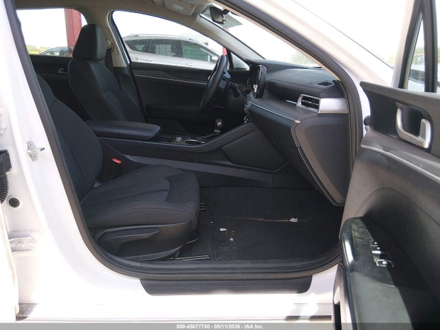 Kia K5 Lxs