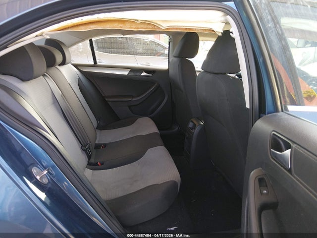 Volkswagen Jetta 1.4t S