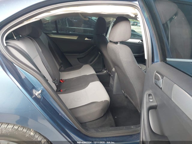 Volkswagen Jetta 1.4t S
