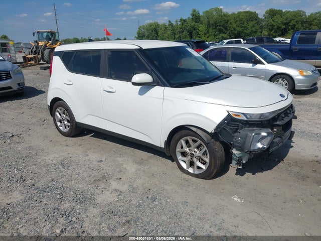 Salvage Kia Soul Image