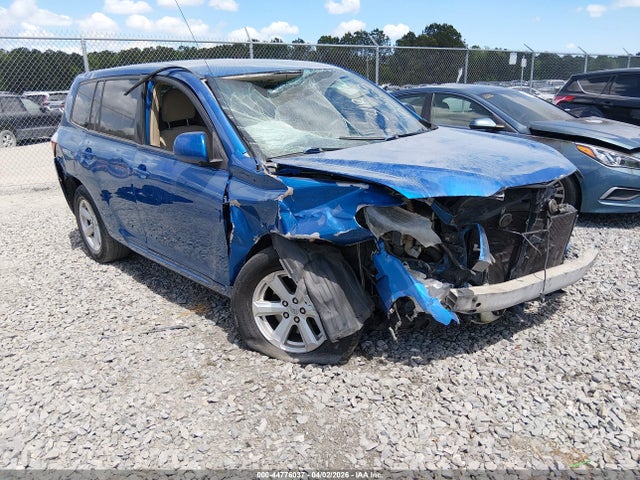 Salvage Toyota Highlander Image