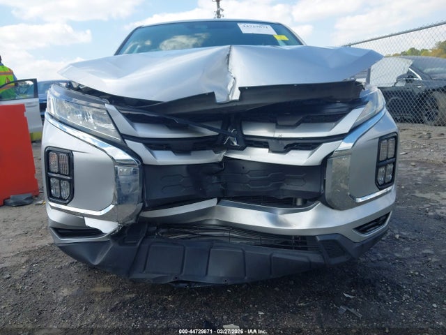 Mitsubishi Outlander 2.0 Es Awc
