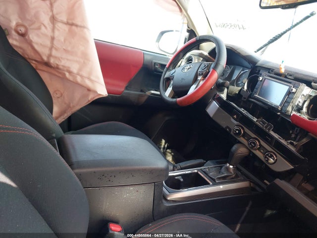 Toyota Tacoma Sr5