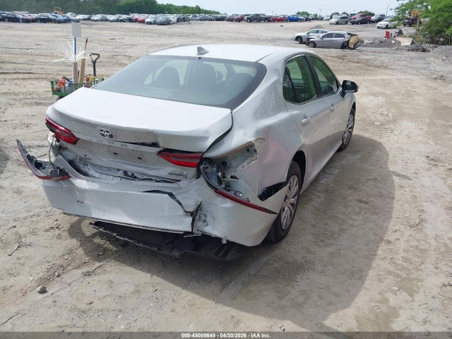 Toyota Camry Le Hybrid
