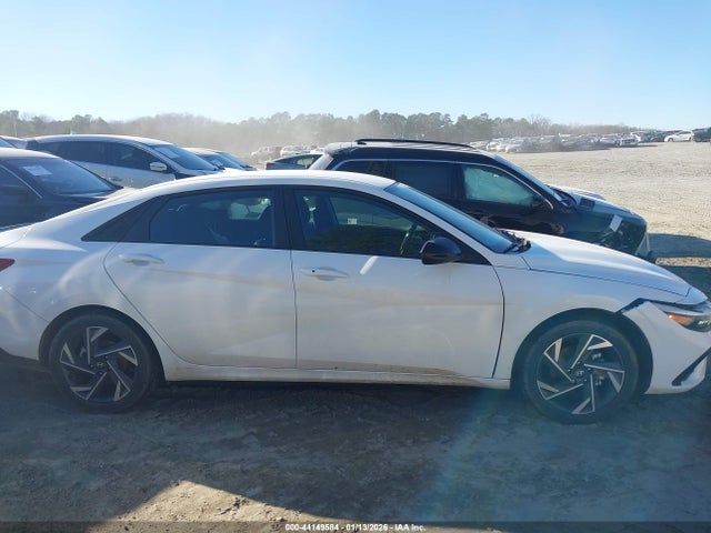Hyundai ELANTRA Sel Sport