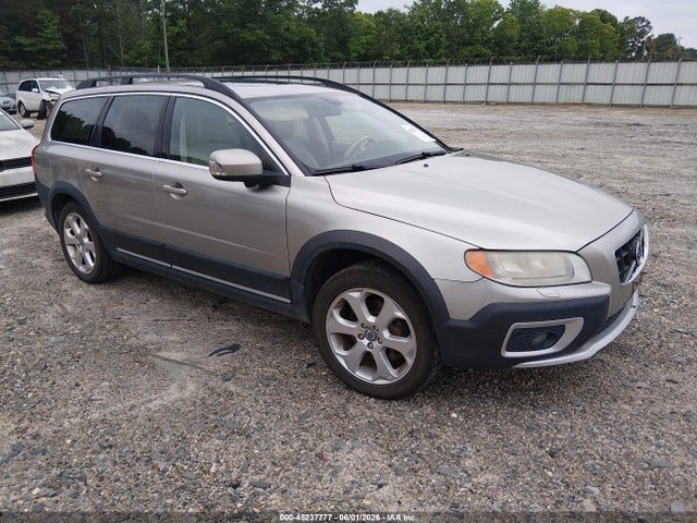 Salvage Volvo XC70 Image