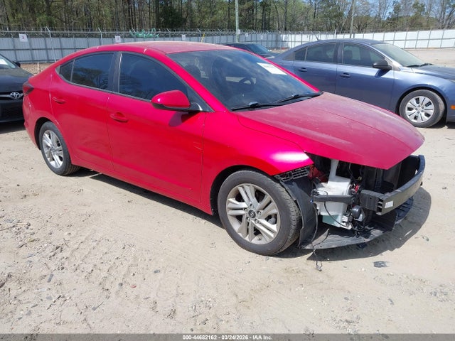 Salvage Hyundai ELANTRA Image