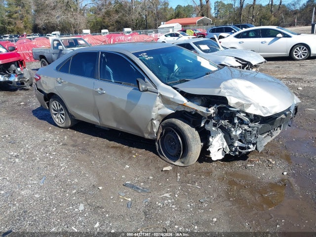 Salvage Toyota Camry Image