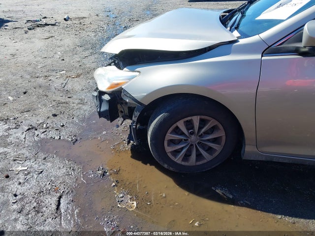 Toyota Camry Le