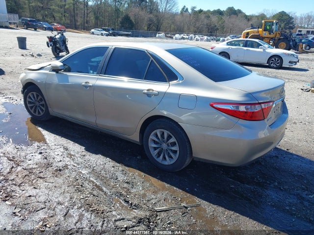 Toyota Camry Le