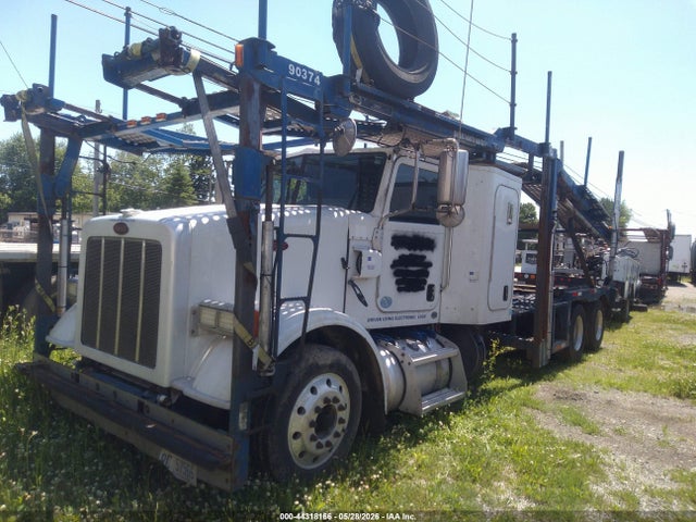 Salvage Peterbilt 365 Image
