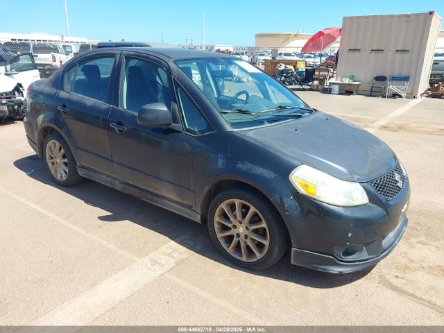 Salvage Suzuki SX4 Image