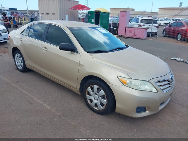 Salvage Toyota Camry Image