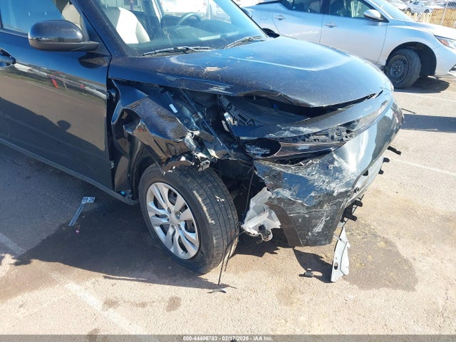 Kia Soul Lx