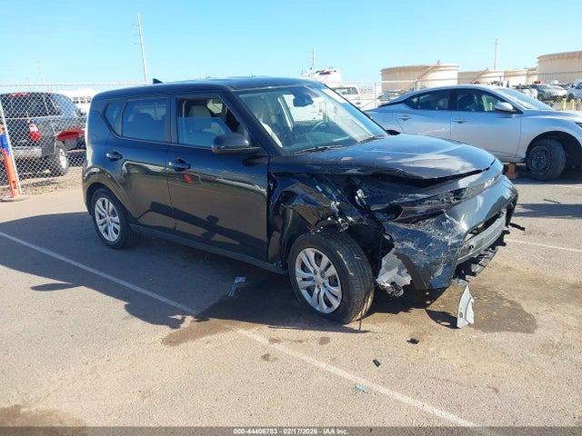 Salvage Kia Soul Image
