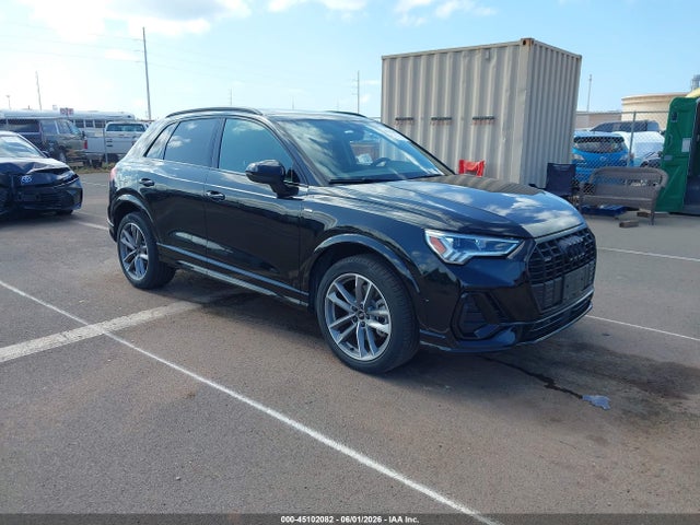 Salvage Audi Q3 Image