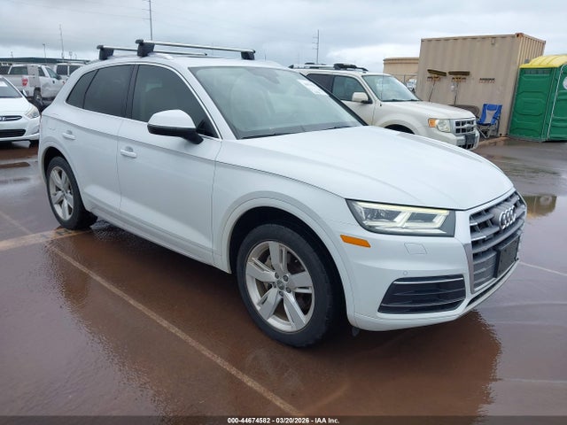 Salvage Audi Q5 Image