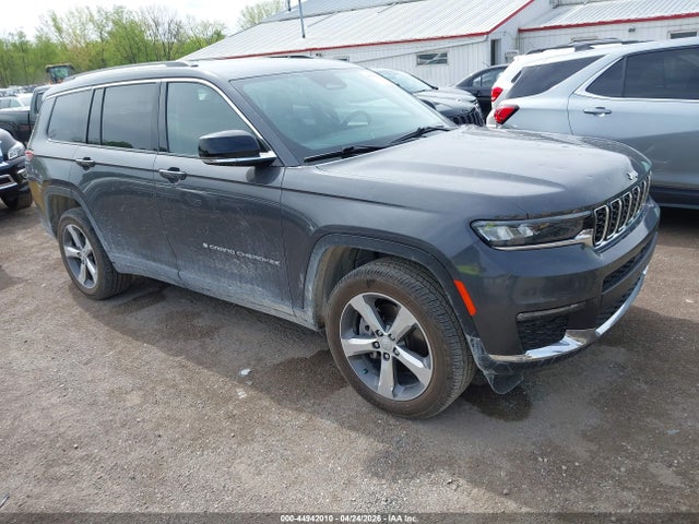 Salvage Jeep Grand Cherokee Image