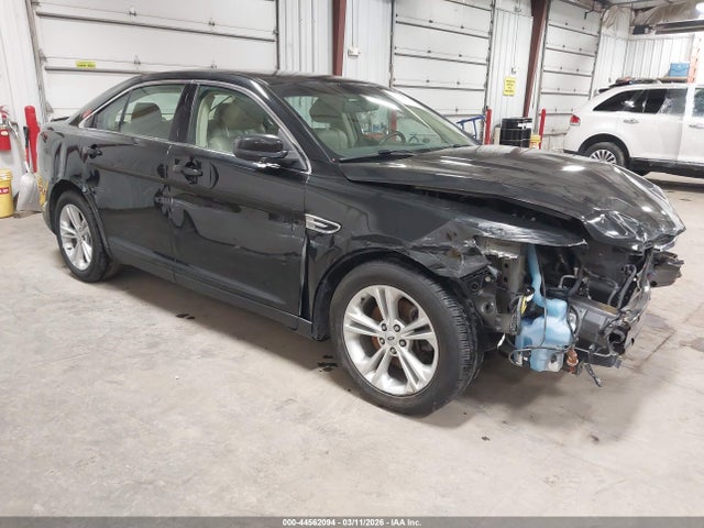 Salvage Ford Taurus Image