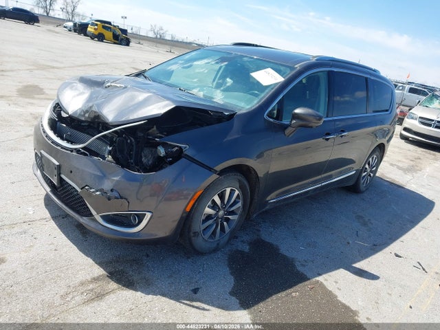 Chrysler Pacifica Touring L Plus