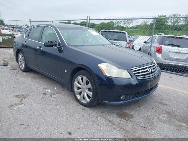 Salvage INFINITI M35x Image