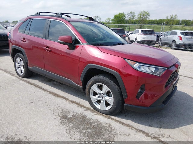Salvage Toyota RAV4 Image