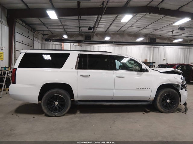 Chevrolet Suburban 1500 Lt