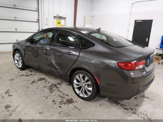 Chrysler 200 S