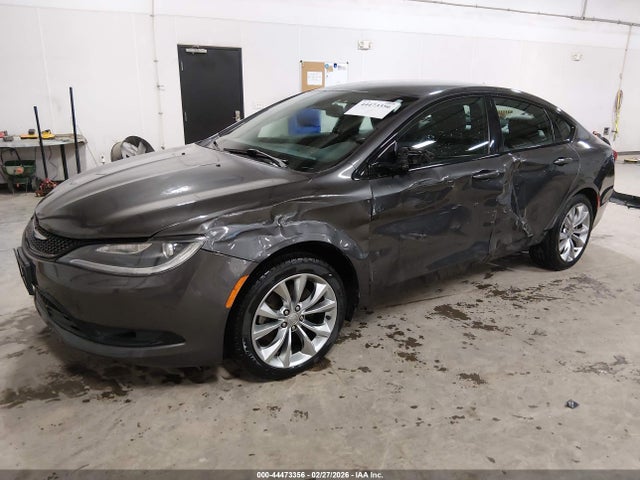 Chrysler 200 S