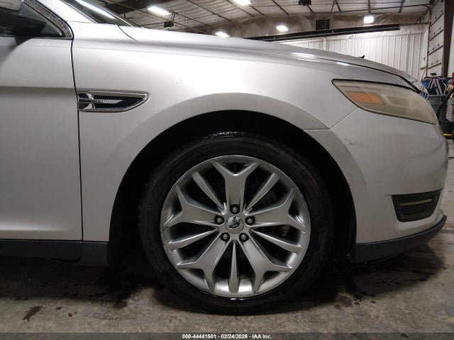 Ford Taurus Limited