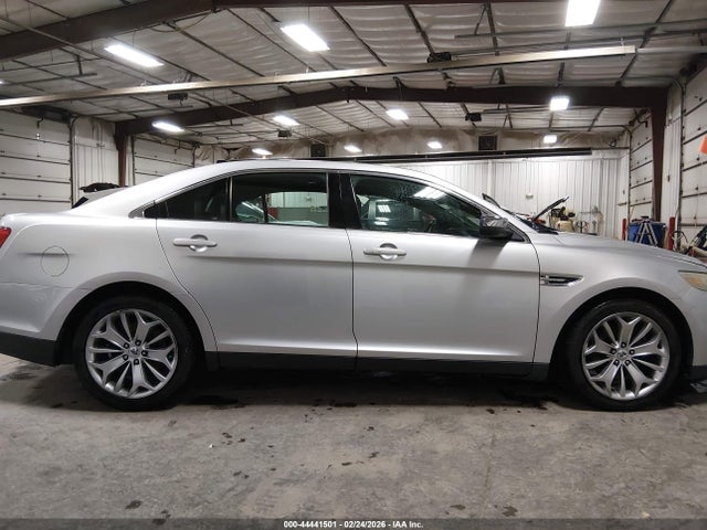 Ford Taurus Limited